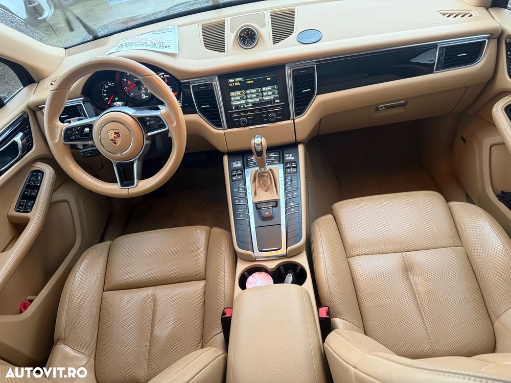 Porsche Macan - 8
