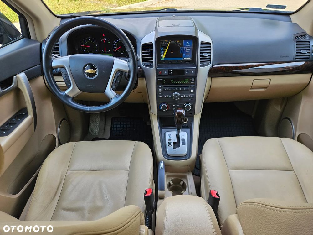 Chevrolet Captiva 2.0 d LT high - 32