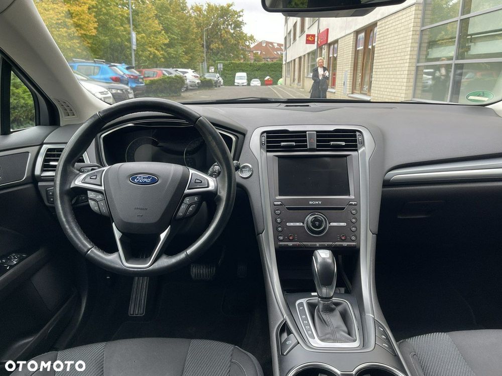 Ford Mondeo - 24