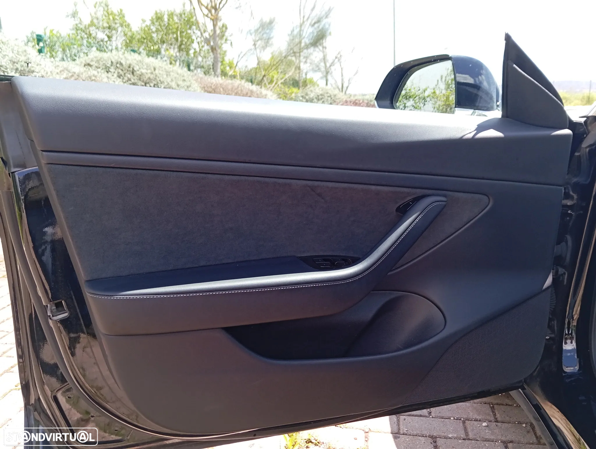 Tesla Model 3 Long-Range Dual Motor AWD - 14