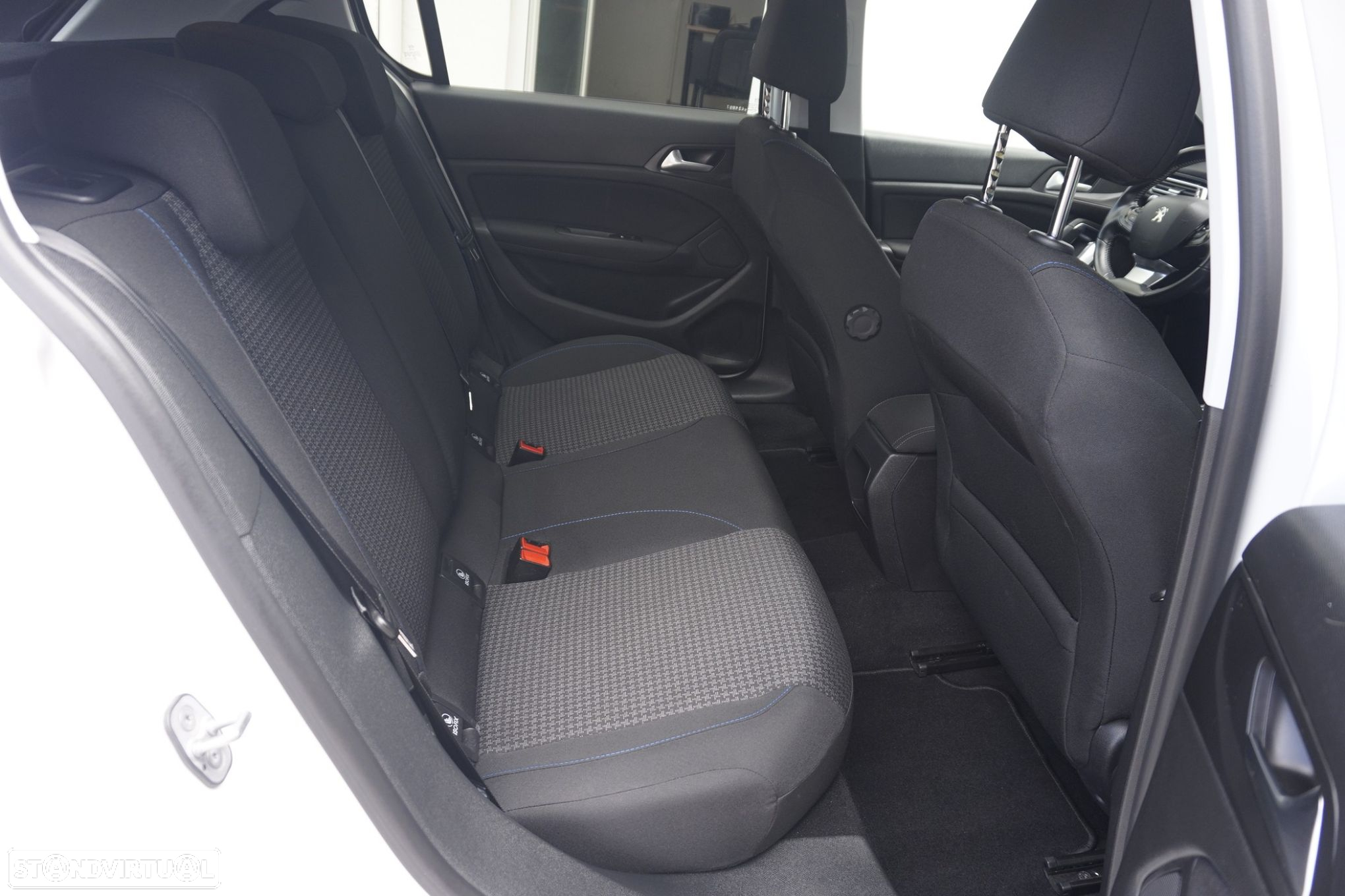 Peugeot 308 1.2 PureTech Style - 6