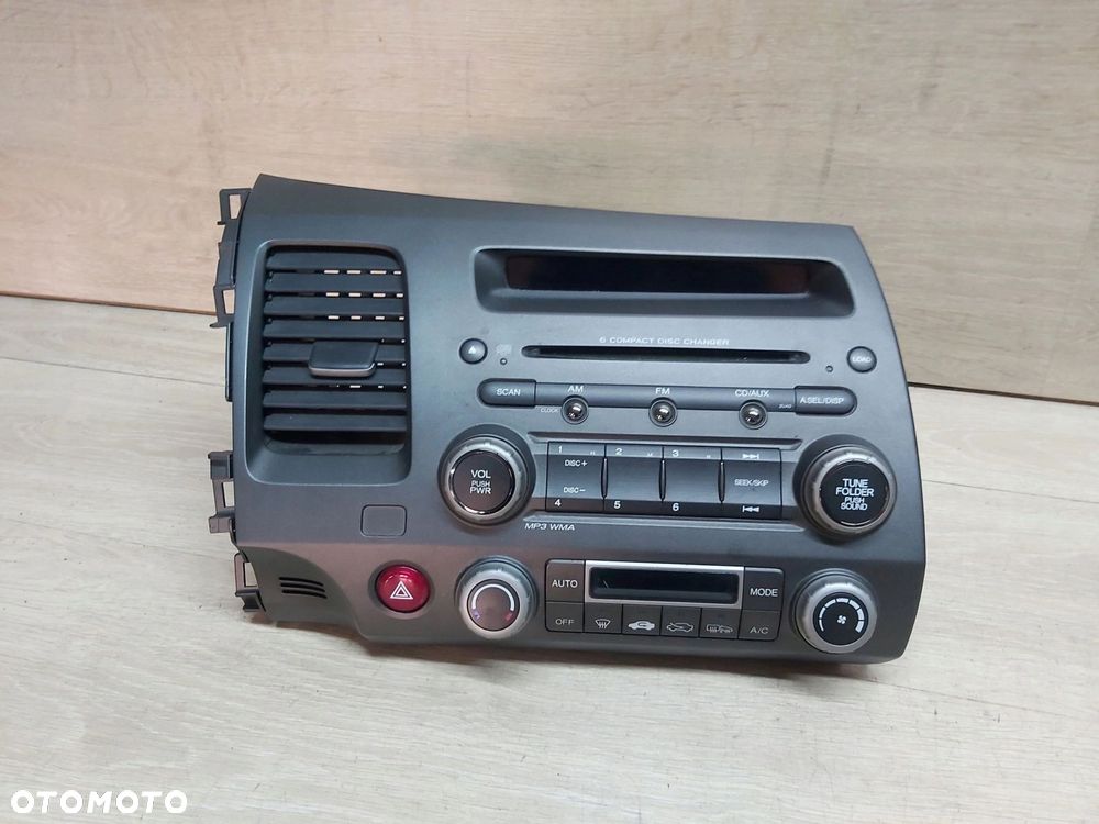 Honda Civic VIII Radio CD oryginał SEDAN 39100-SNA-P610 - 1