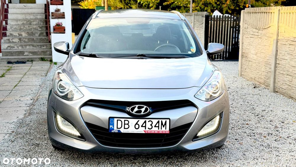 Hyundai i30 blue 1.6 CRDi Style - 22