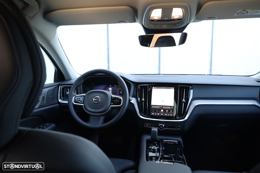 Volvo V60 2.0 T6 AWD TE Plus Dark - 19
