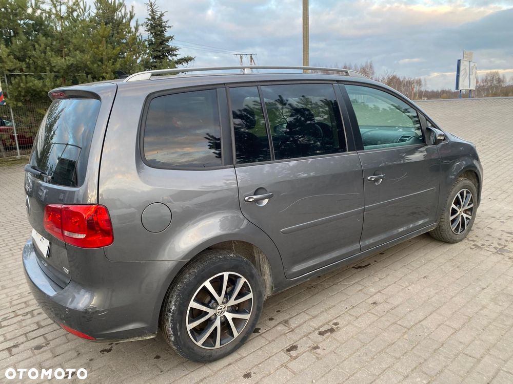 Volkswagen Touran 1.6 TDI DPF DSG Comfortline - 2
