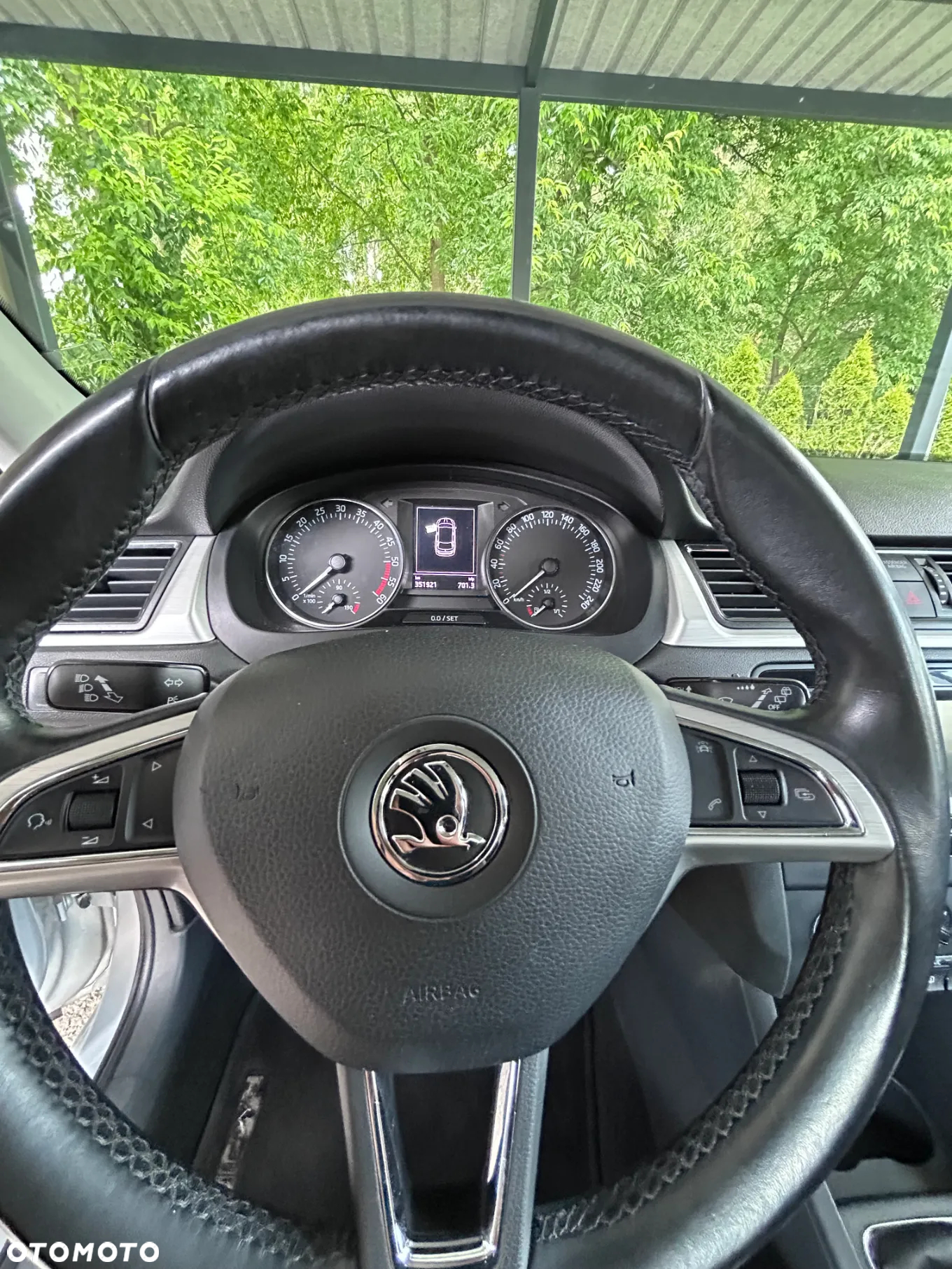Skoda RAPID 1.6 TDI DPF Ambition - 8