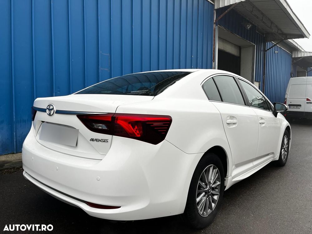 Toyota Avensis 1.8 Multidrive S Executive - 4
