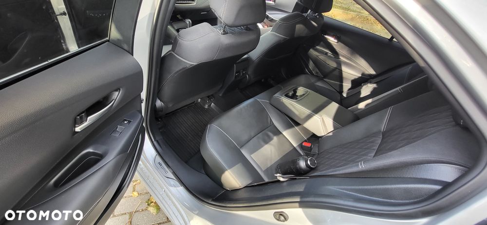 Toyota Corolla 1.8 Hybrid Executive - 10