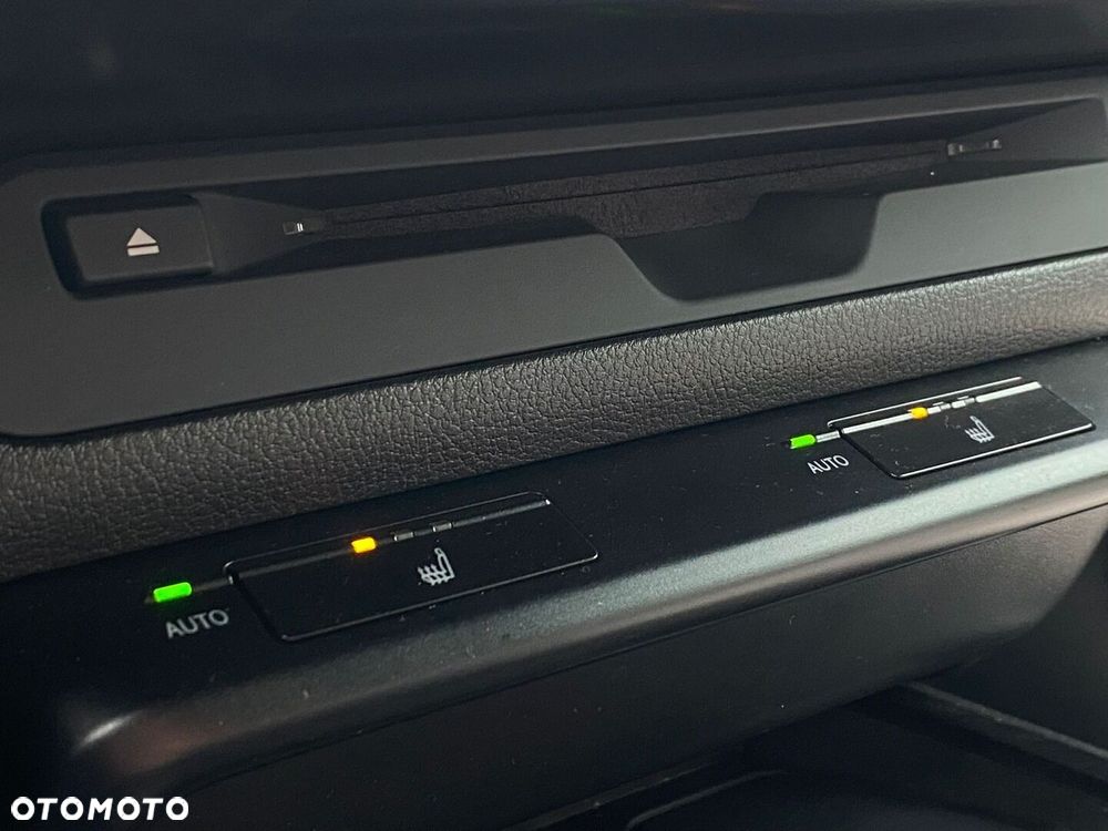 Lexus UX 250h GPF F Impression 2WD - 34