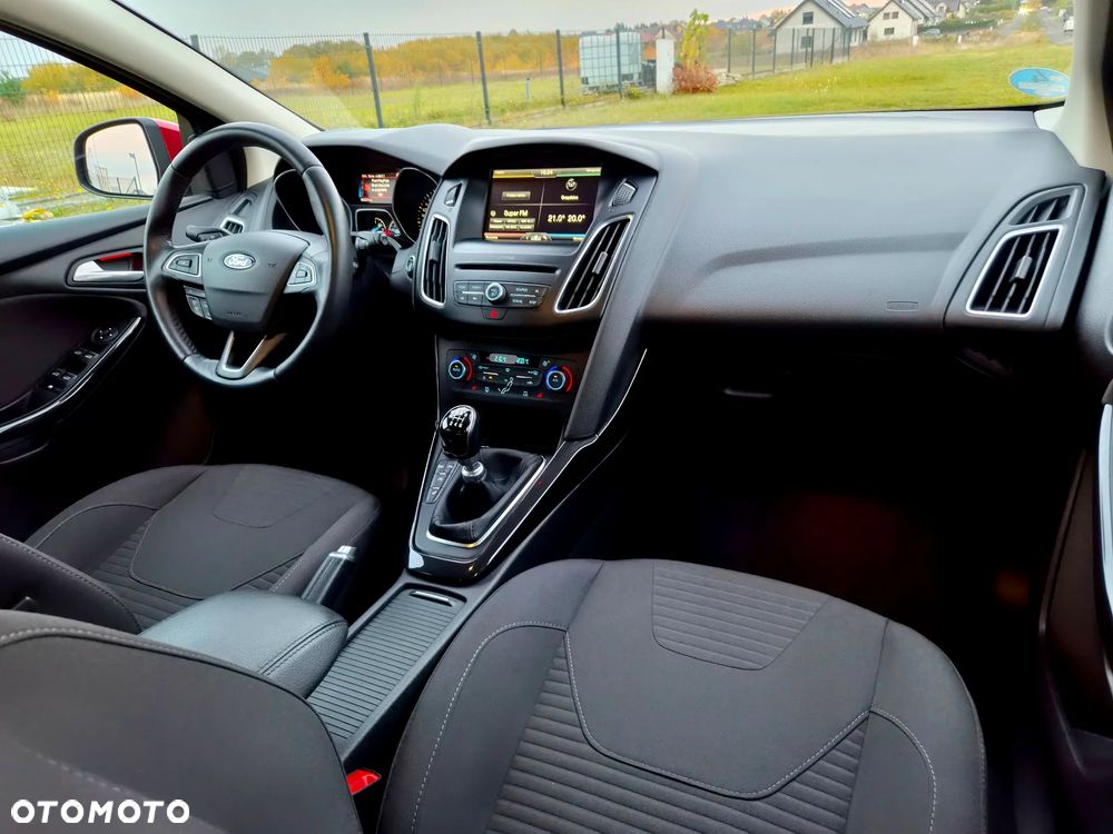 Ford Focus 1.5 TDCi ST-Line Red - 12