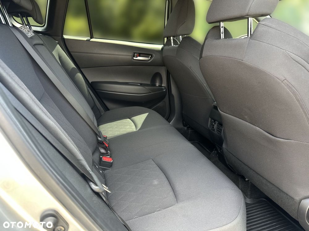 Toyota Corolla Cross 2.0 Hybrid Comfort - 13
