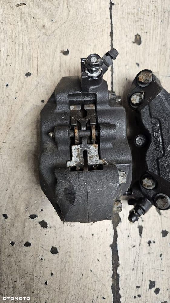 Kawasaki Z 900 z900 Zacisk Hamulcowy Lewy prawy - 7