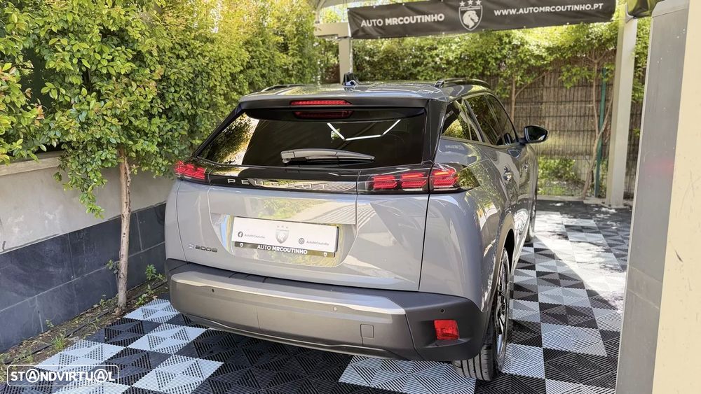 Peugeot e-2008 54 kWh Allure - 10