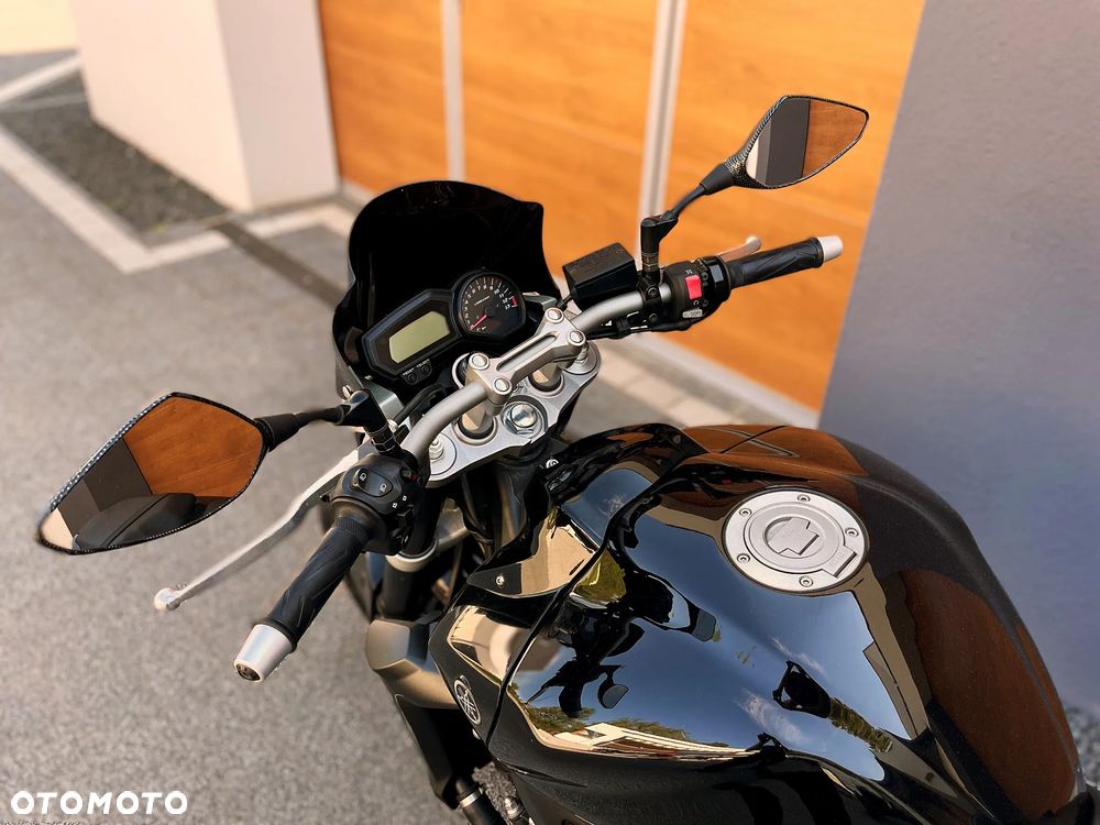 Yamaha FZ - 7