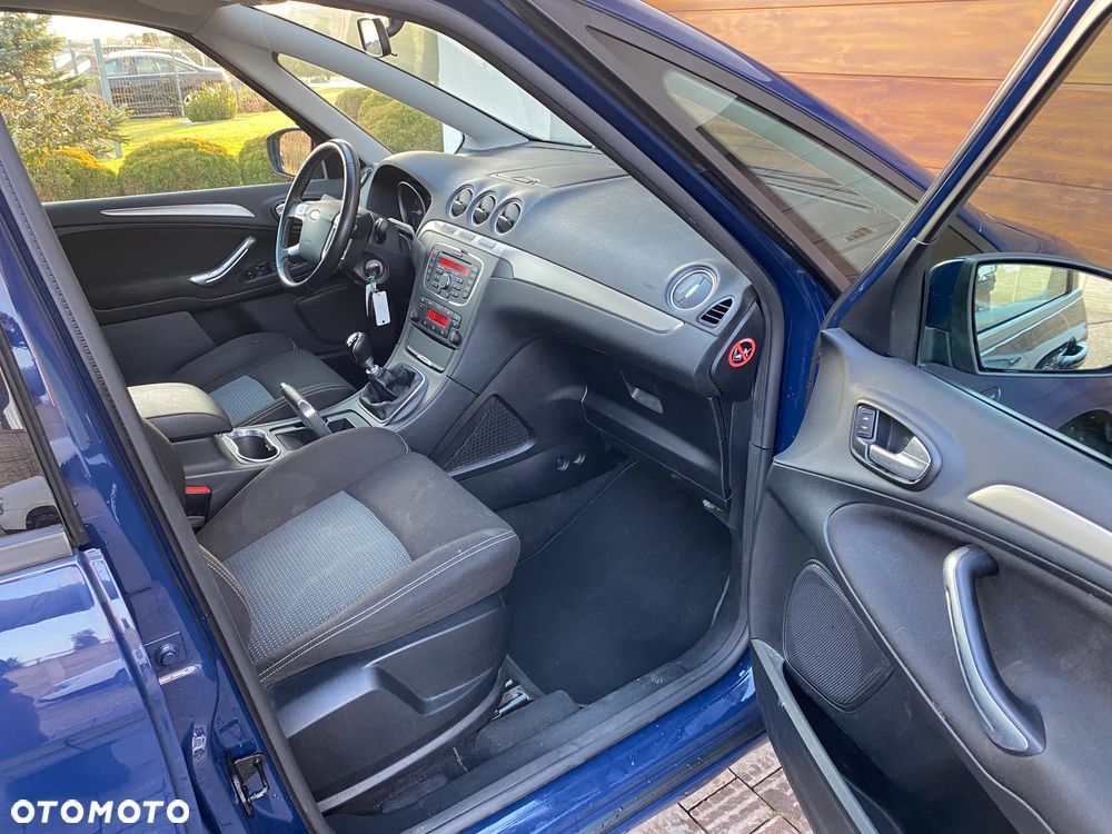 Ford S-Max - 9
