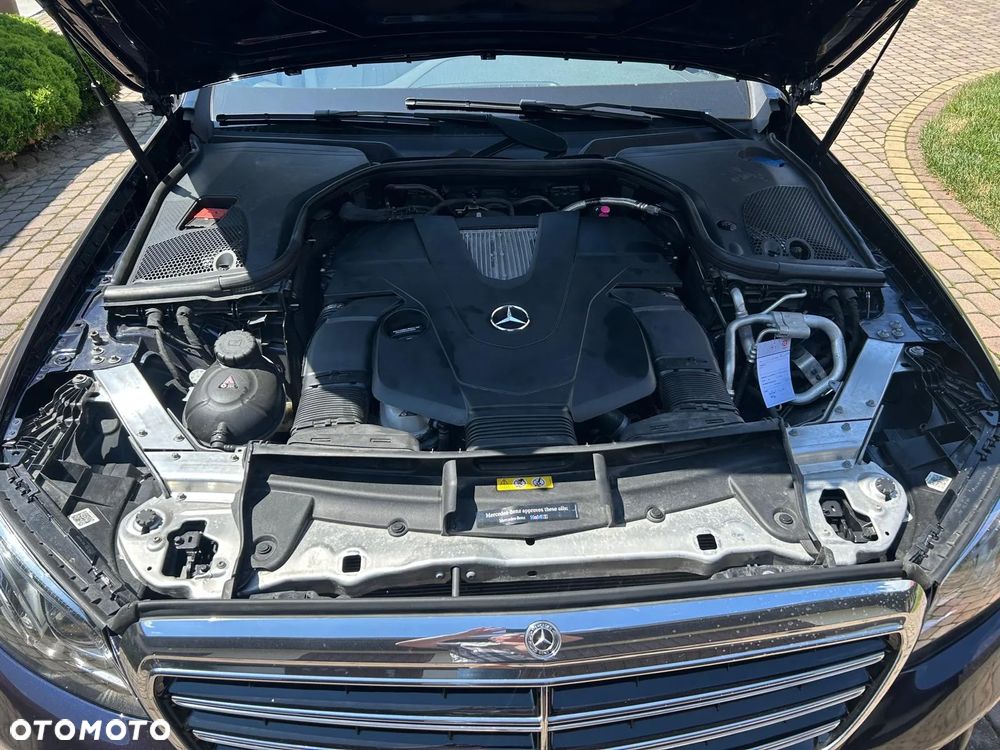 Mercedes-Benz Klasa E 450 4-Matic 9G-TRONIC - 19