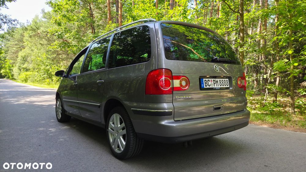 Volkswagen Sharan 2.8 V6 Highline - 9