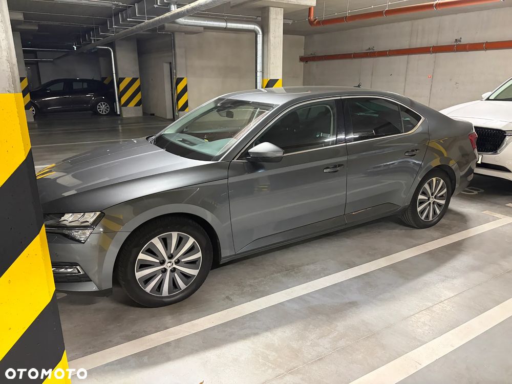 Skoda Superb 2.0 TDI SCR Style DSG - 1
