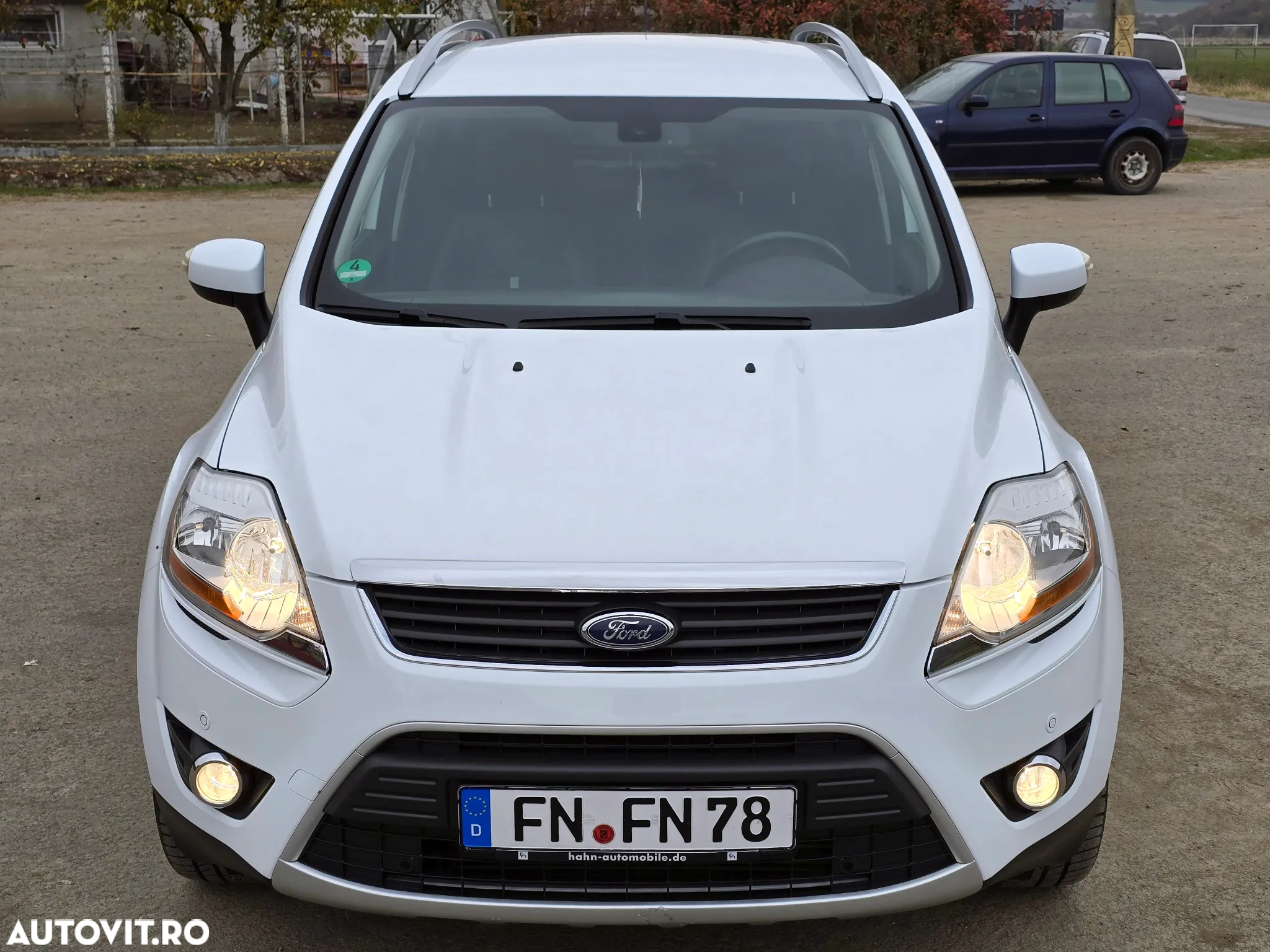 Ford Kuga 2.0 TDCi 2x4 Titanium - 10