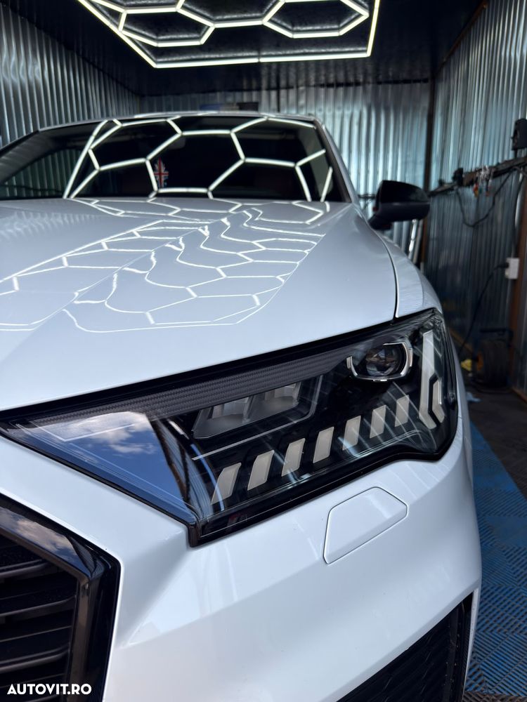 Audi Q7 - 6