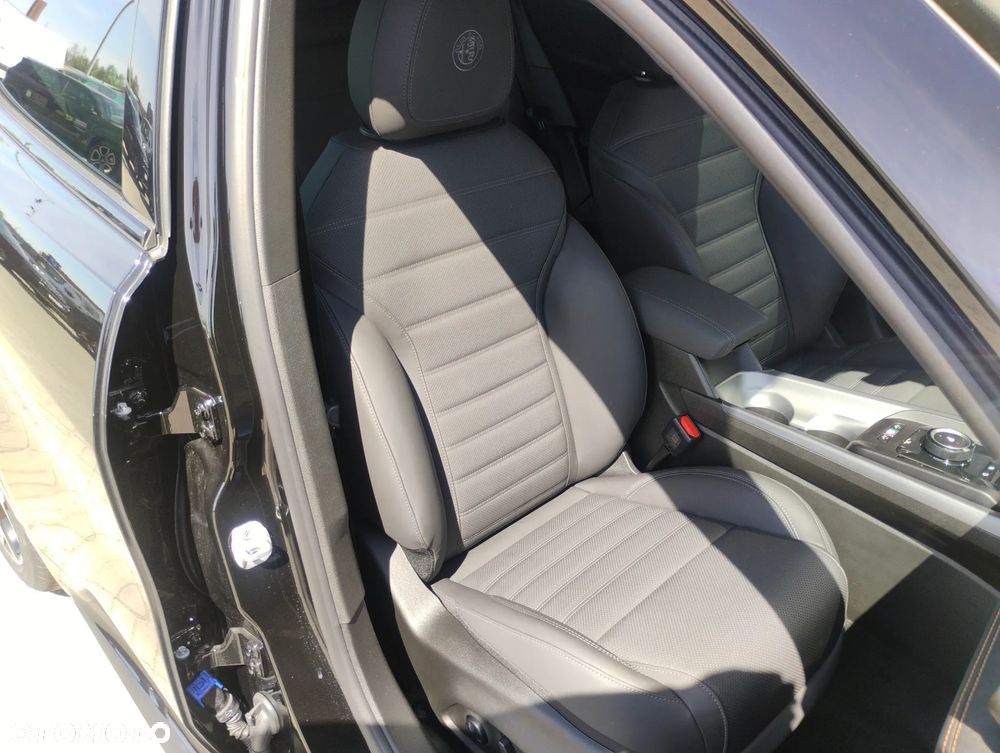 Alfa Romeo Tonale 1.5 T4 GSE mHEV Veloce DCT - 22