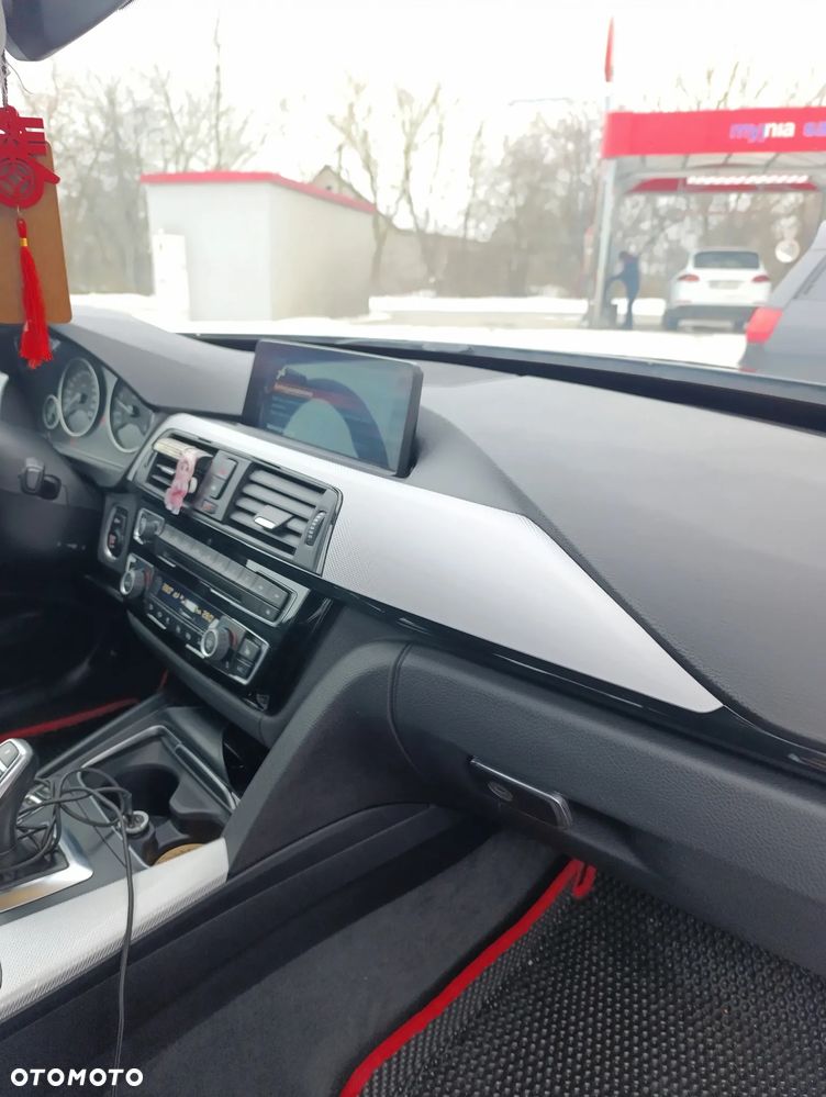 BMW Seria 3 320d - 6