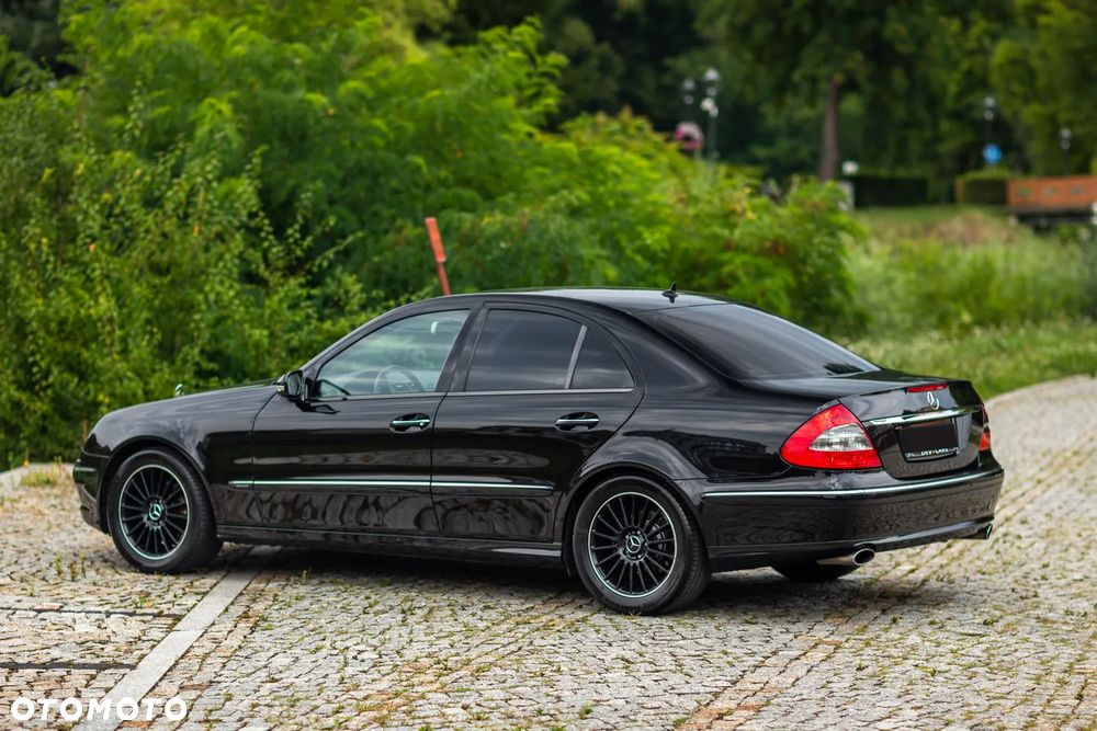 Mercedes-Benz Klasa E - 16