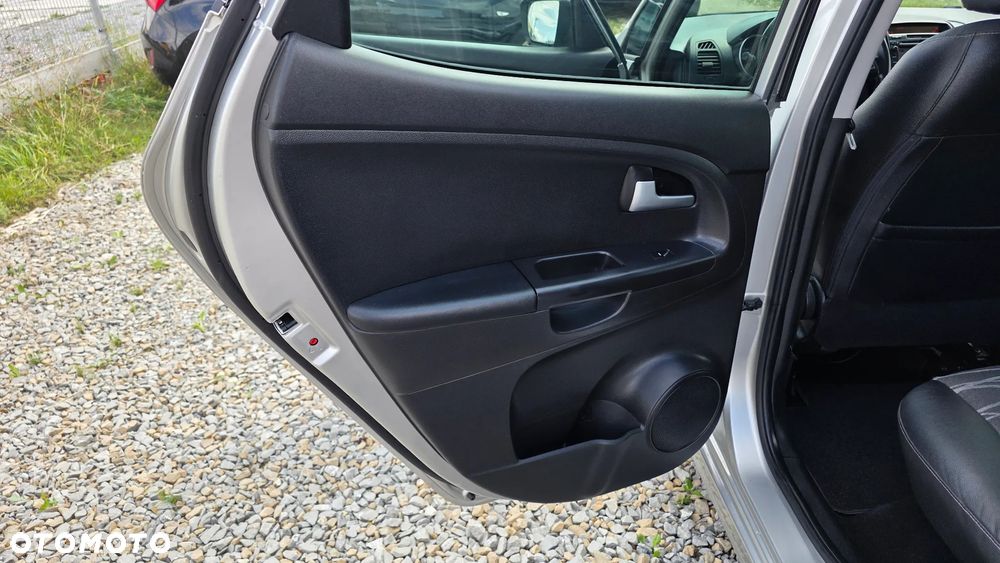 Kia Venga 1.4 CVVT Titanium Collection - 17