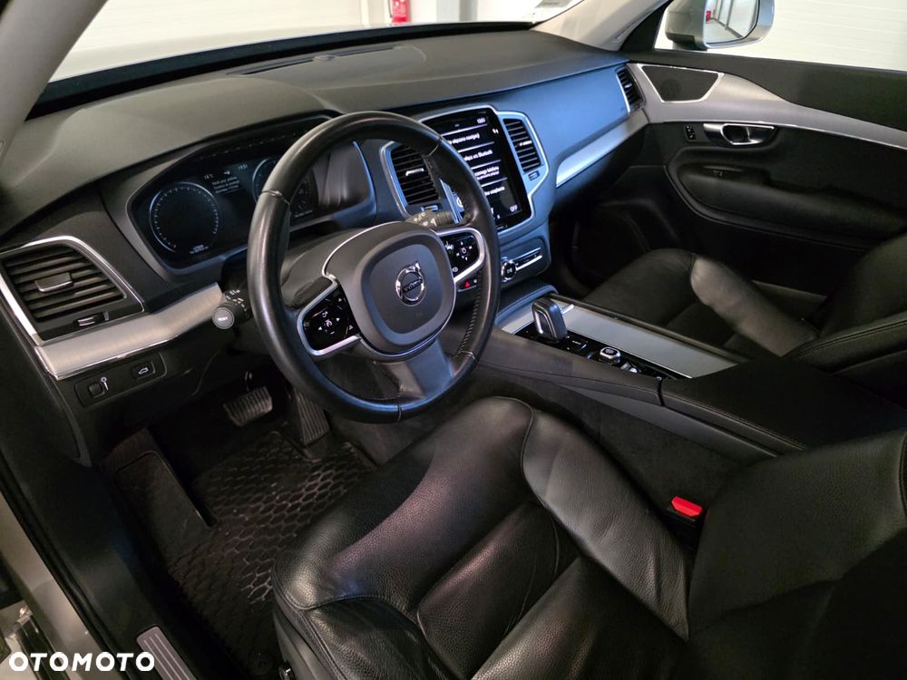 Volvo XC 90 B5 D AWD Geartronic Momentum Pro - 13