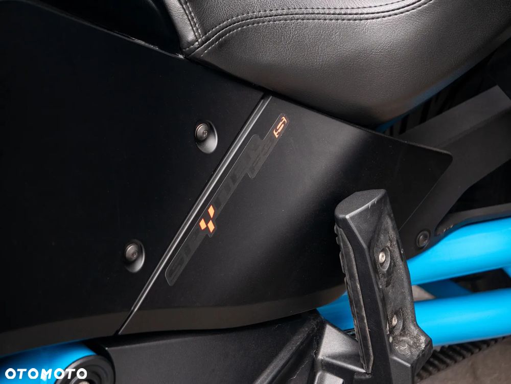 Can-Am Spyder - 5