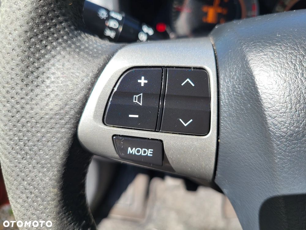 Toyota Auris 1.6 Valvematic Executive - 25
