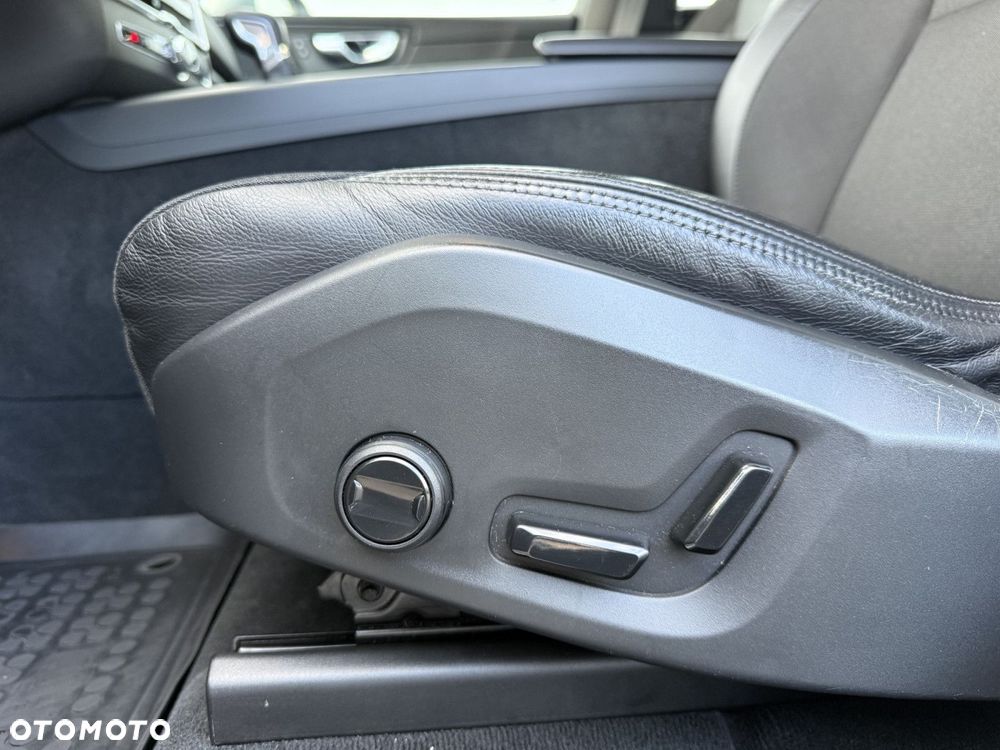Volvo XC 60 - 14