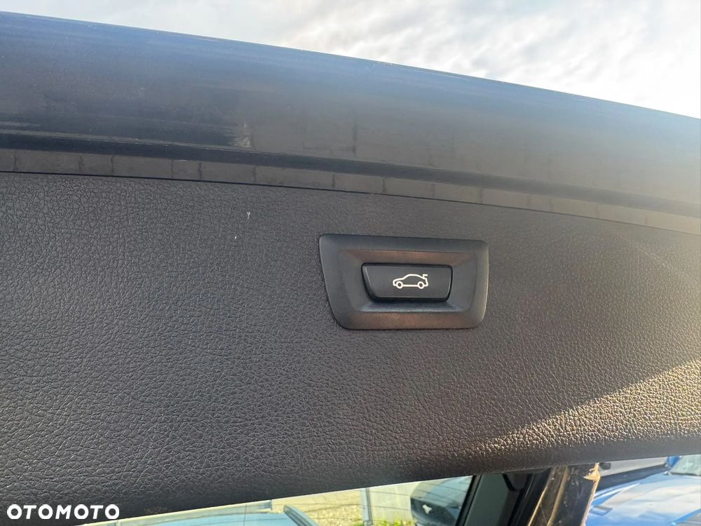 BMW Seria 3 316d Sport Line - 30