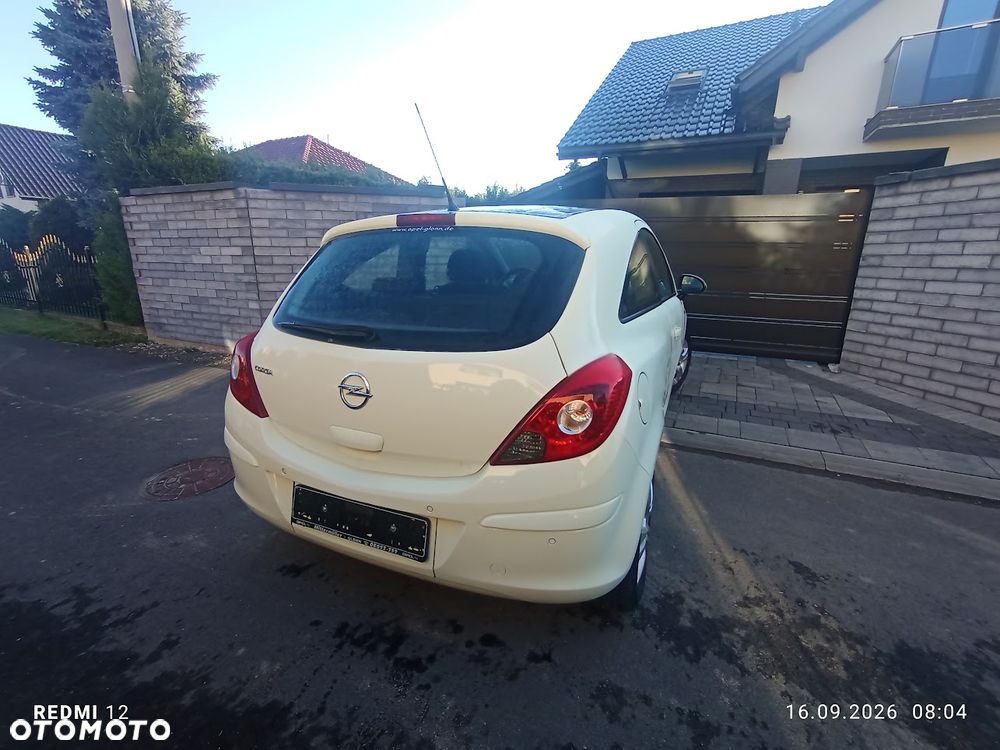 Opel Corsa 1.4 16V Innovation - 17