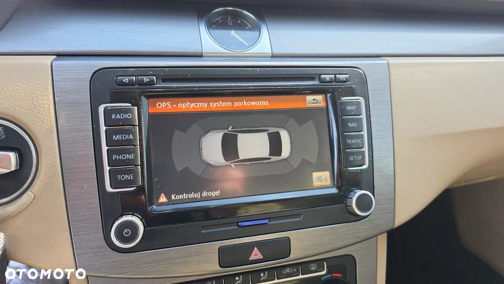 Volkswagen Passat 2.0 TDI Highline DSG - 24