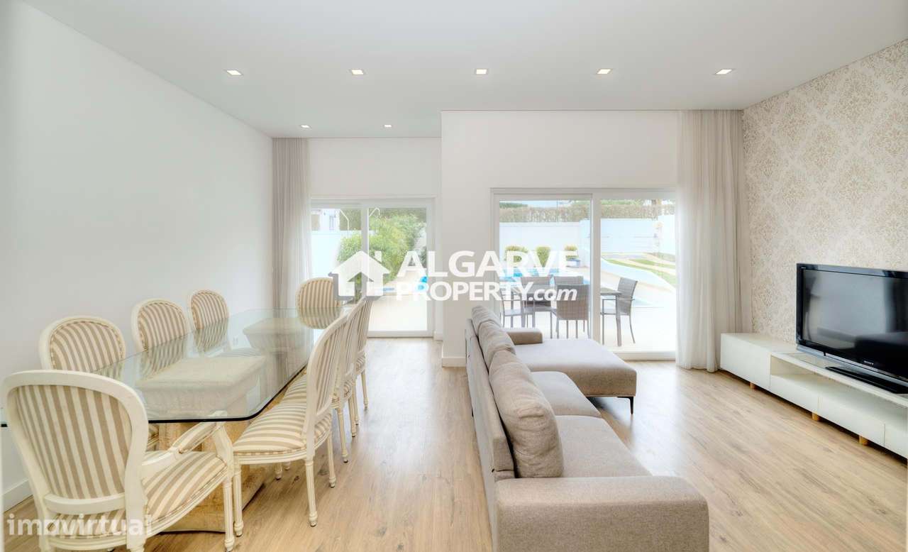 Moradia V2 remodelada junto ao Golfe Pinhal e perto da praia e da Mari - Grande imagem: 3/34