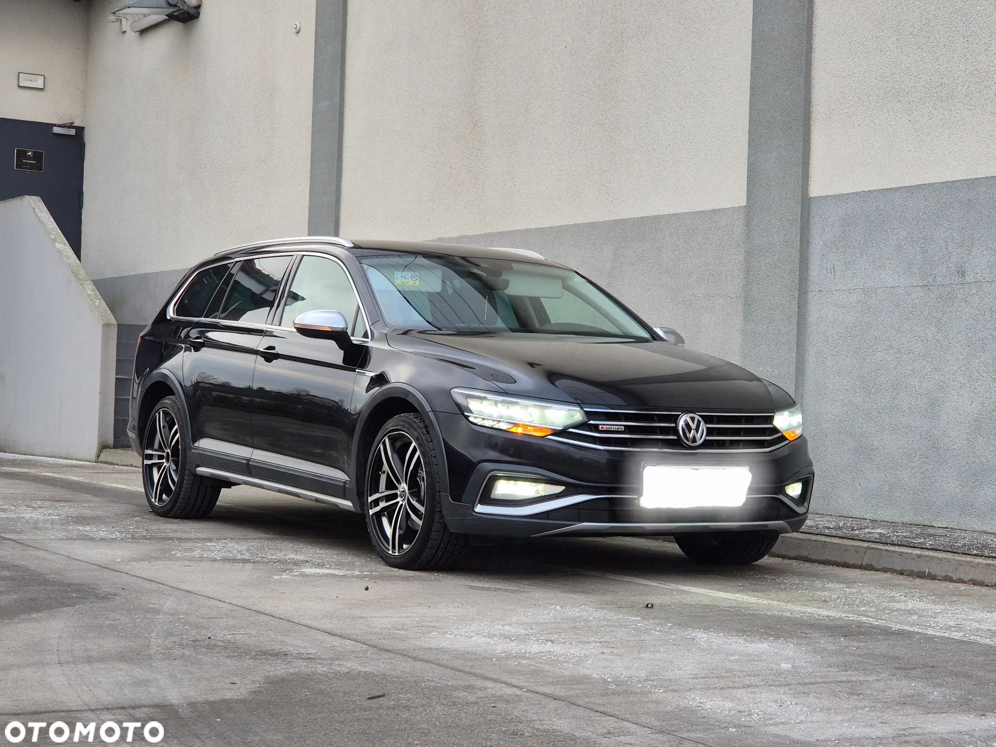 Volkswagen Passat Variant 2.0 TDI SCR DSG 4Motion Alltrack - 1