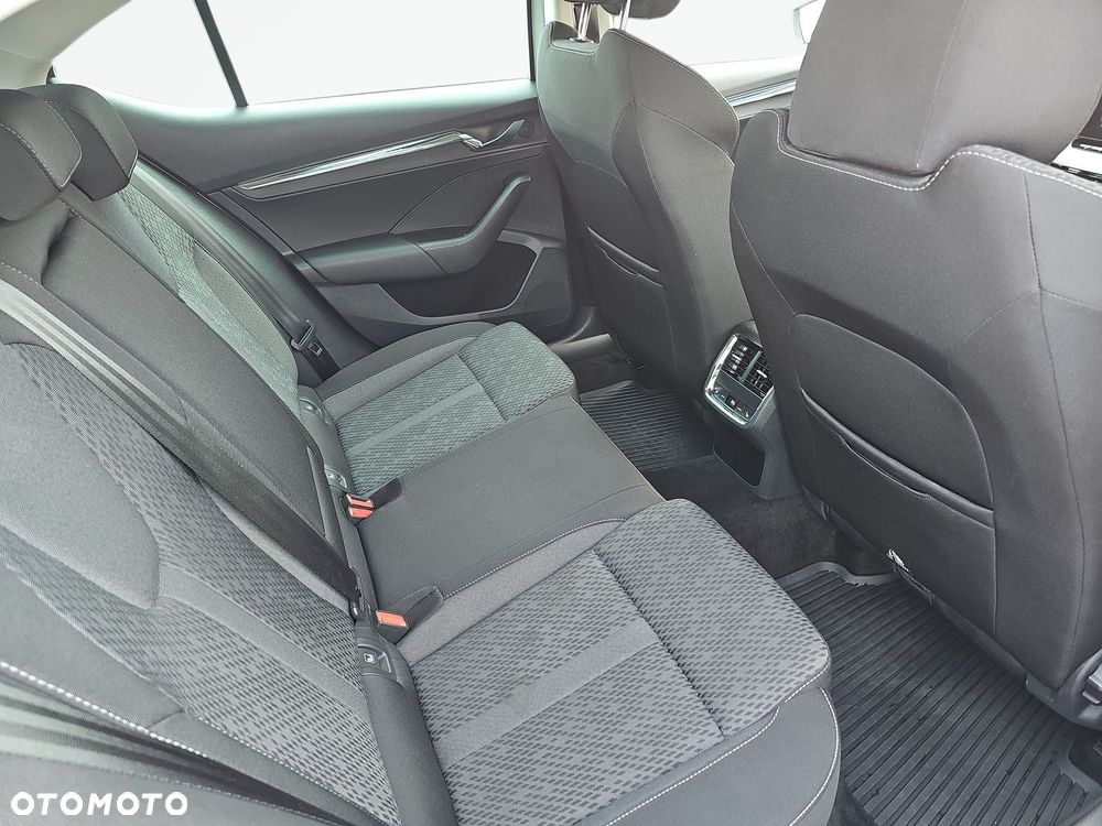 Skoda Octavia 2.0 TSI 4x4 Style DSG - 17