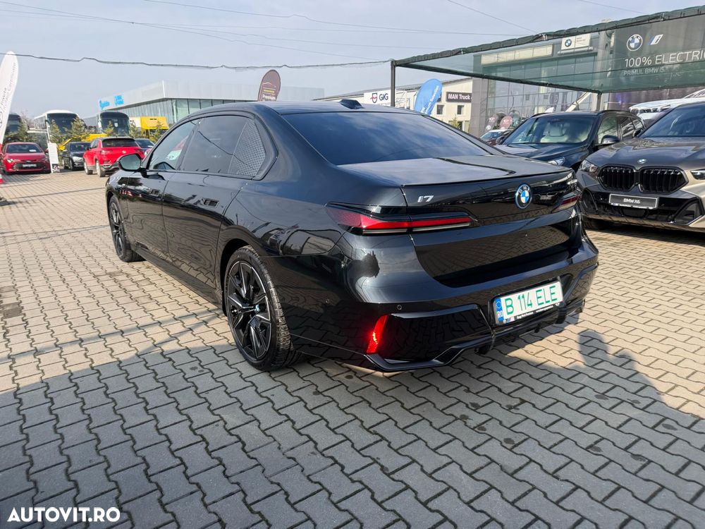 BMW i7 eDrive50 - 3