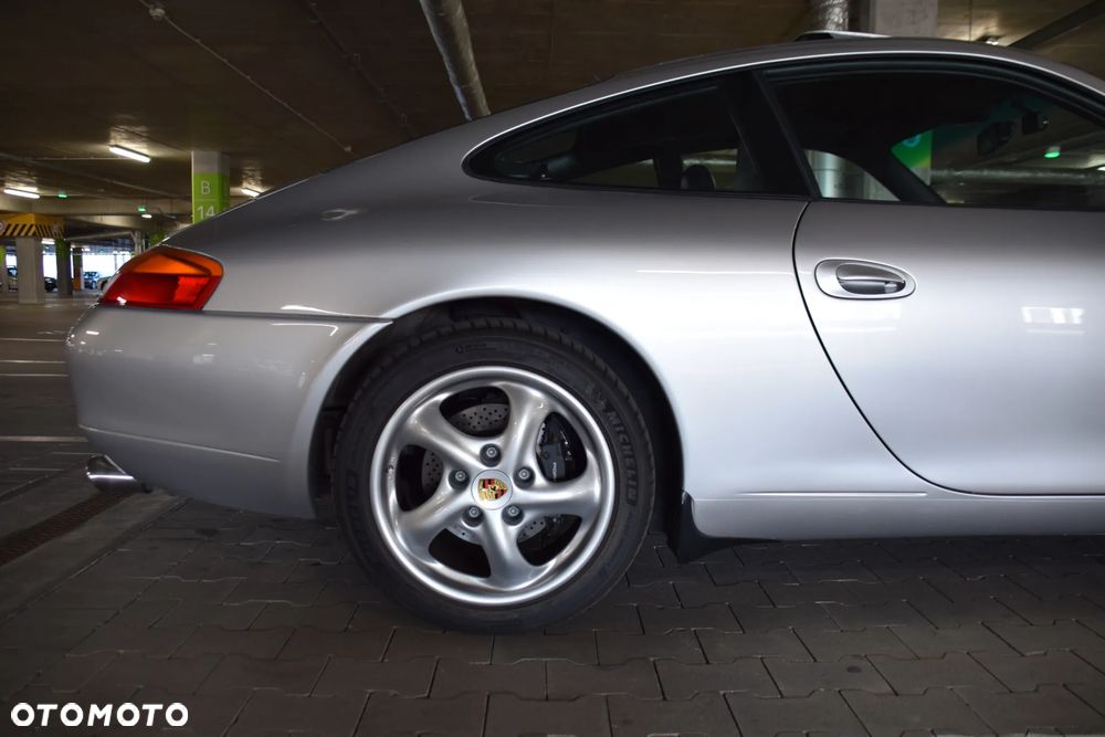 Porsche 911 - 4