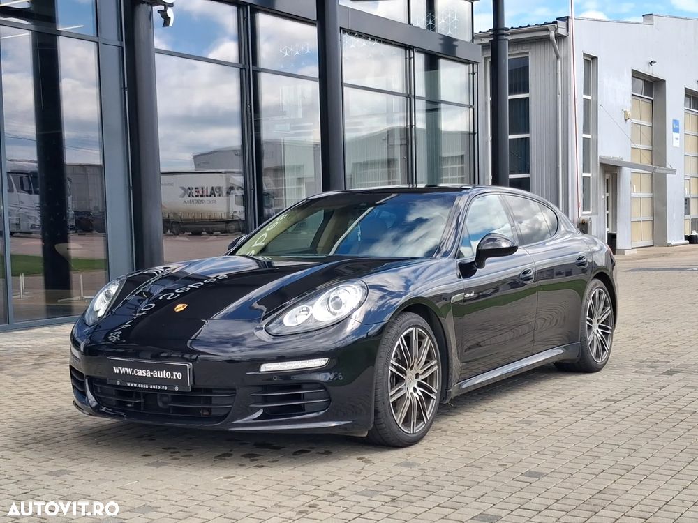 Porsche Panamera - 8