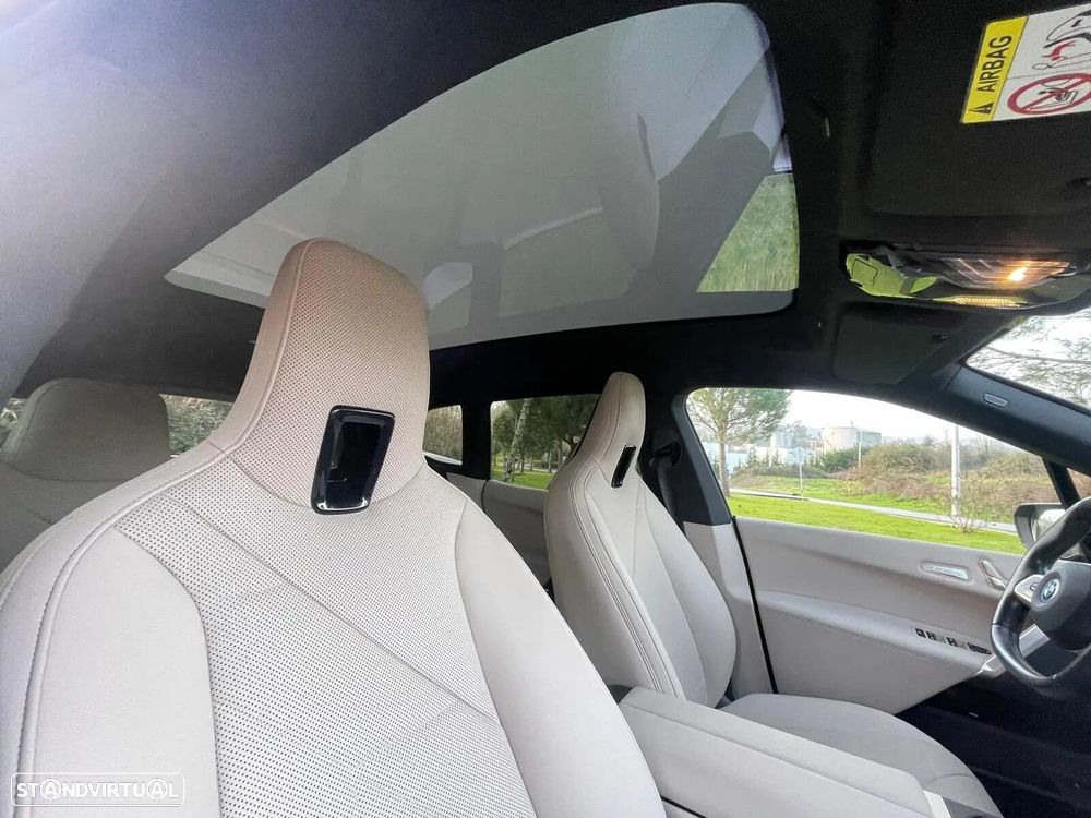 BMW iX xDrive 40 - 11