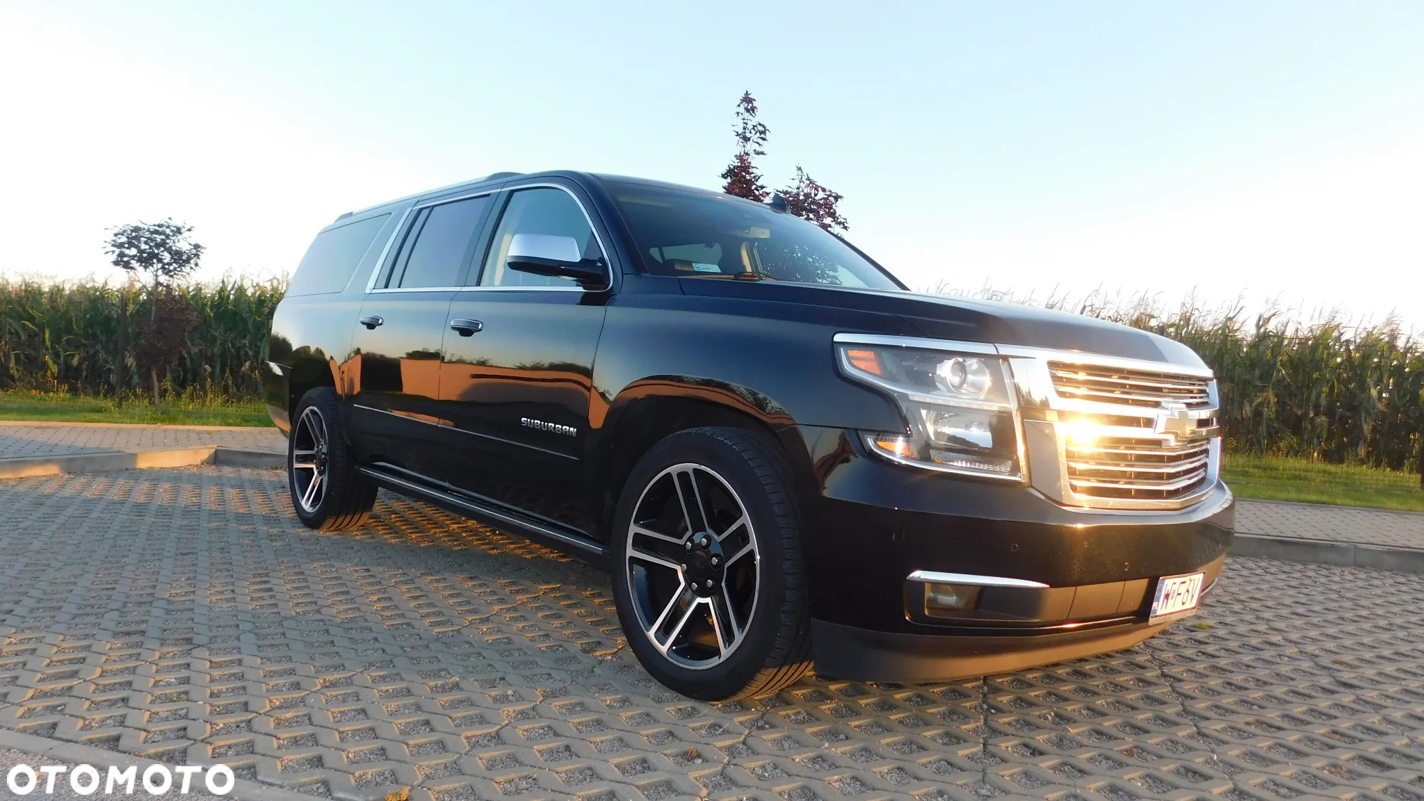 Chevrolet Suburban - 7