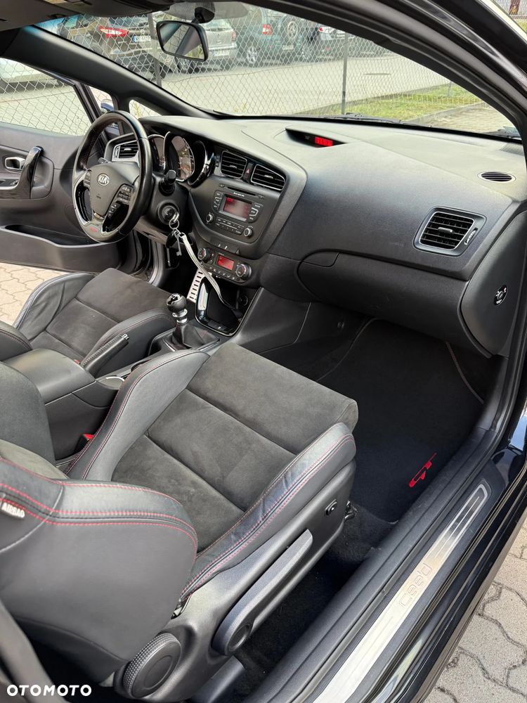 Kia Ceed 1.6 T-GDI GT L - 11