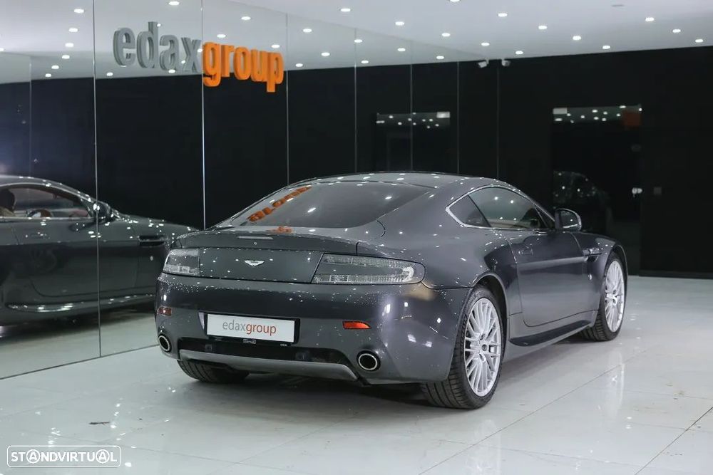 Aston Martin Vantage Coupé V8 Sportshift — fotografia 13