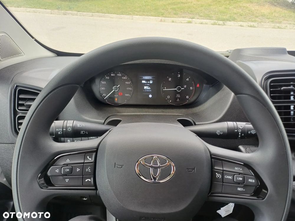 Toyota Proace Max - 15