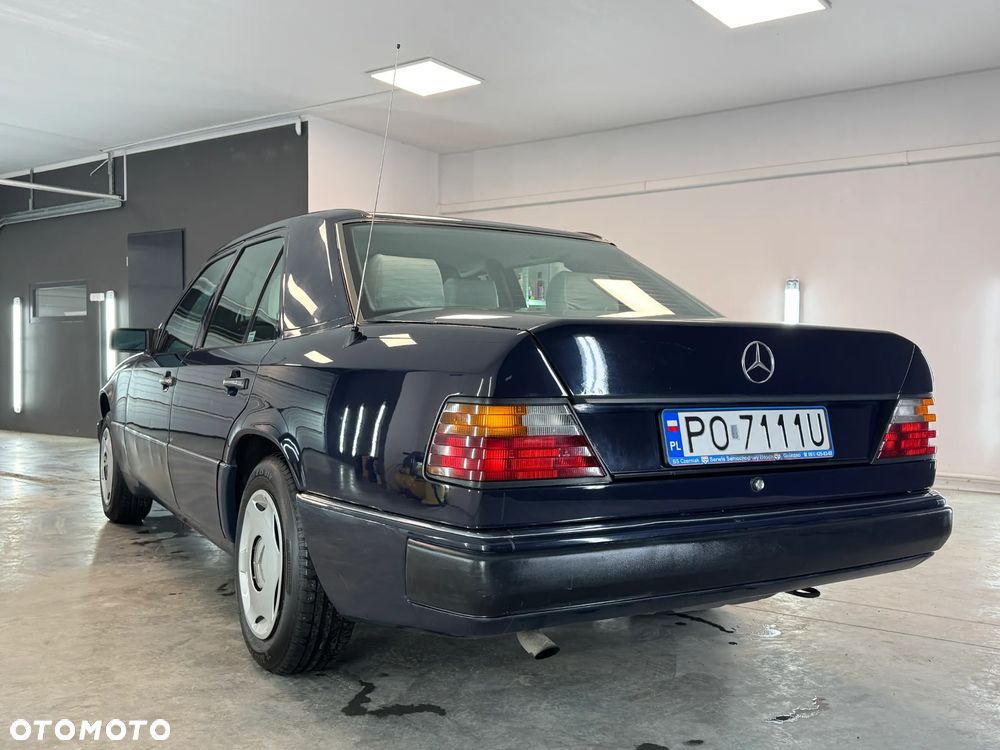 Mercedes-Benz W124 (1984-1993) - 13