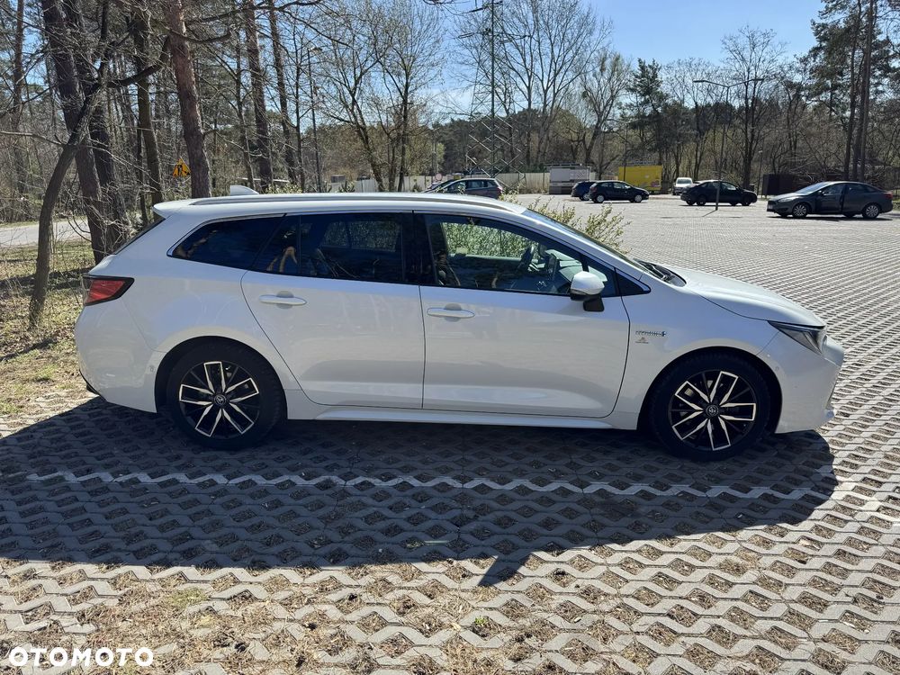 Toyota Corolla 2.0 Hybrid Executive - 4