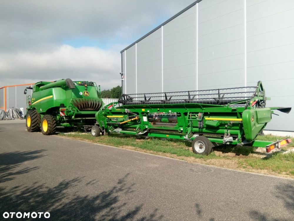 John Deere T660i - 4