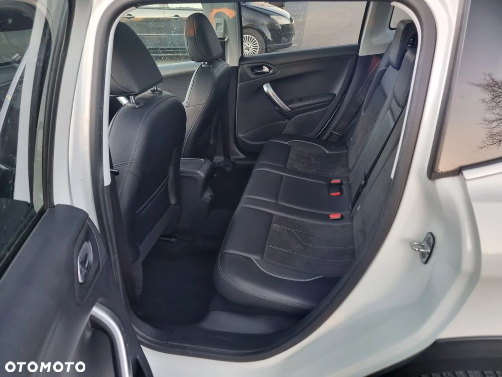 Peugeot 2008 BlueHDi FAP 120 STOP & START Crossway - 31